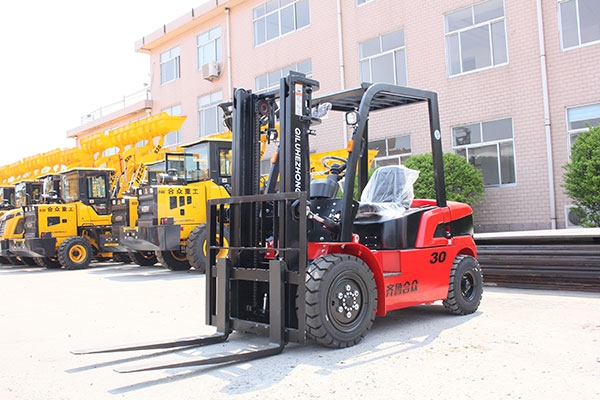 青島合眾研發(fā)平衡重內(nèi)燃叉車形成量產(chǎn)